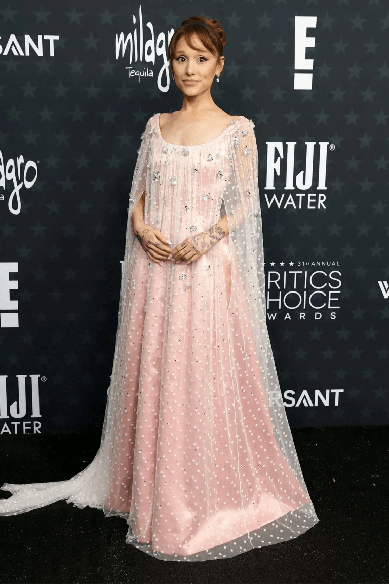 Laufey Concert Tickets: What We Know for Manila Fans